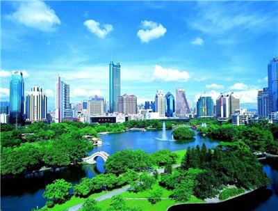 探索广州高端商务模特学生的发展与就业前景